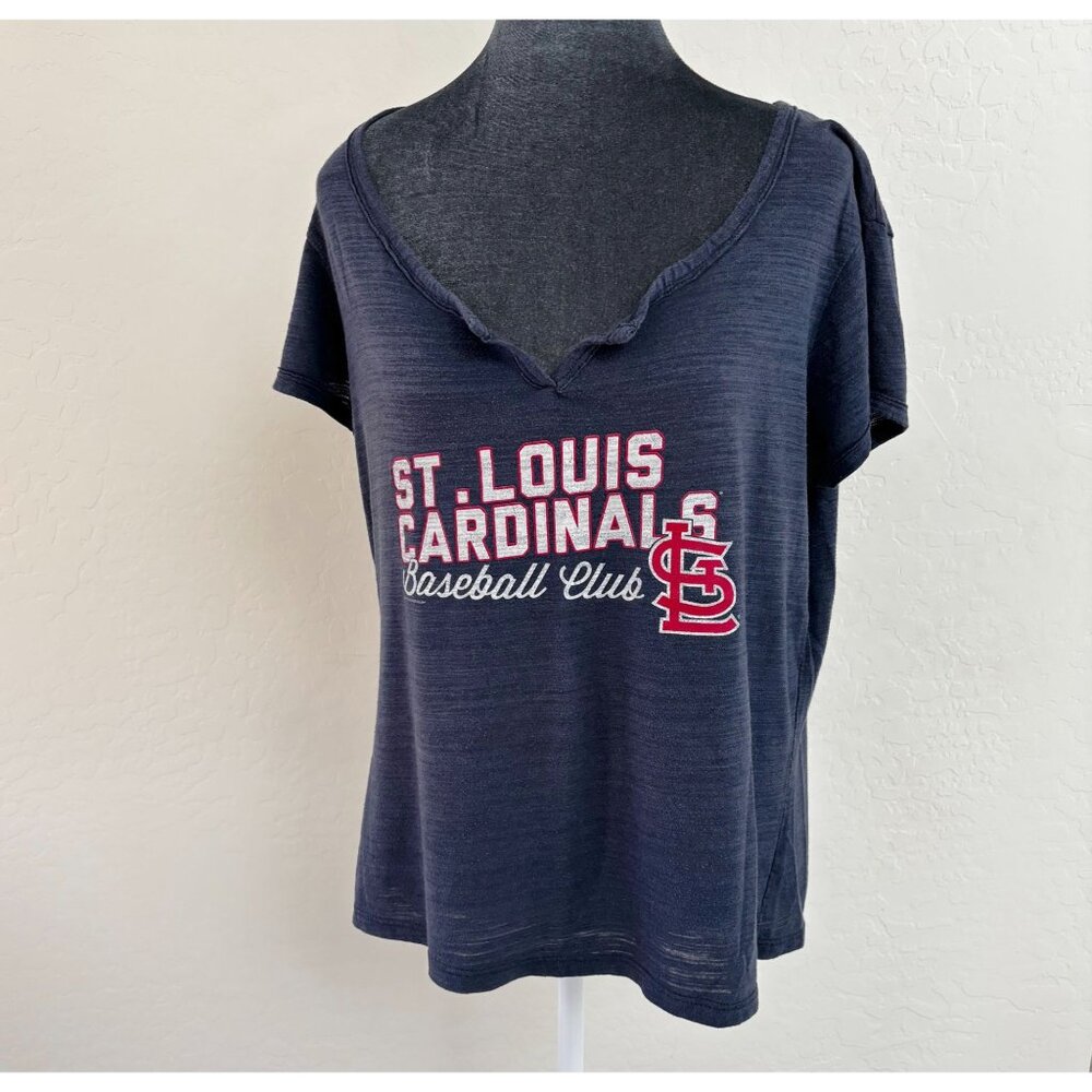 Soft as a Grape‎ Womens St. Louis Cardinals T-Shirt. Navy/White/Red. Size XL